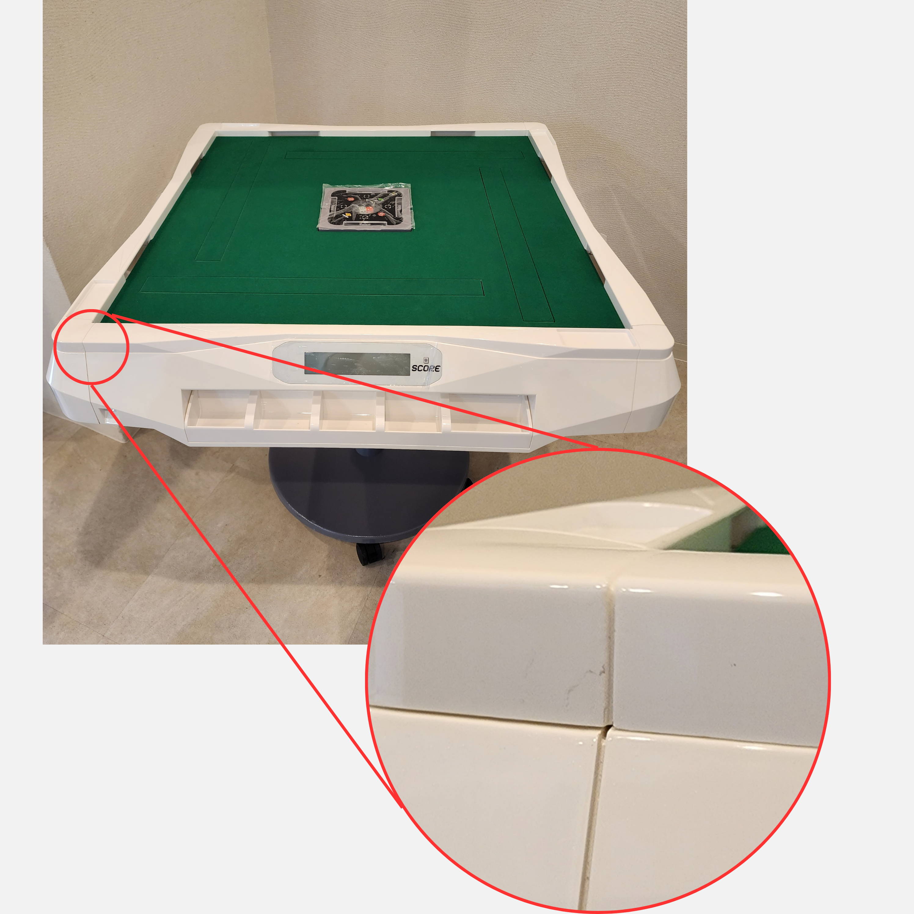 アウトレット商品の傷の例。卓全体と側面の小傷の拡大画像
